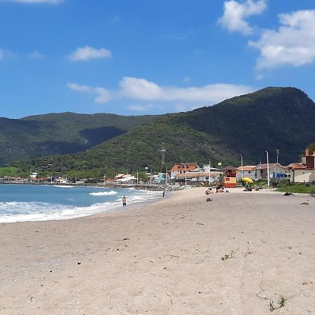 Chale Praia Da Armacao Florianopolis Ngoại thất bức ảnh